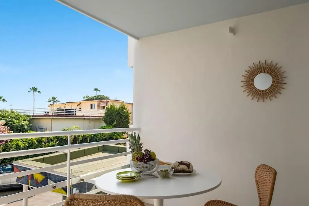 Apartment Sunlight Properties - La Plage - Juan Les Pins - 100M From The Beach Antibes France