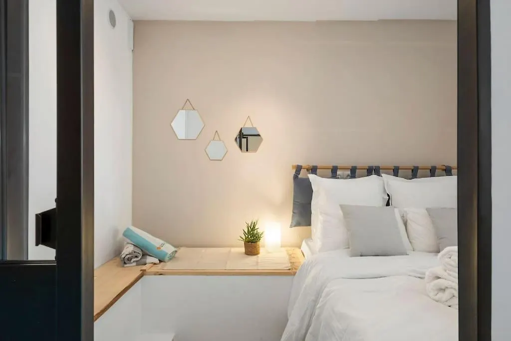 Sunlight Properties - La Plage - Juan Les Pins - 100M From The Beach Antibes 0*,  France